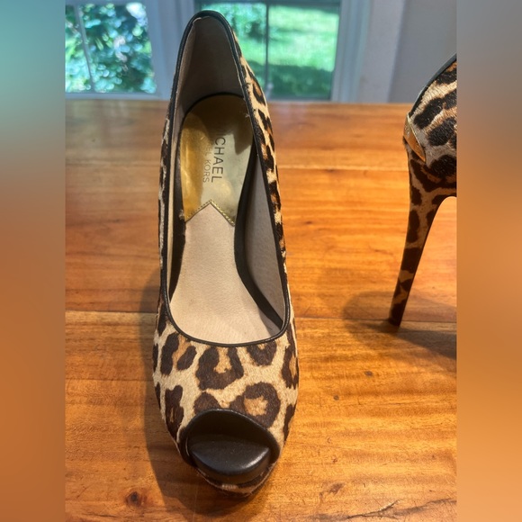 Michael Kors leopard stilettos - Picture 3 of 3